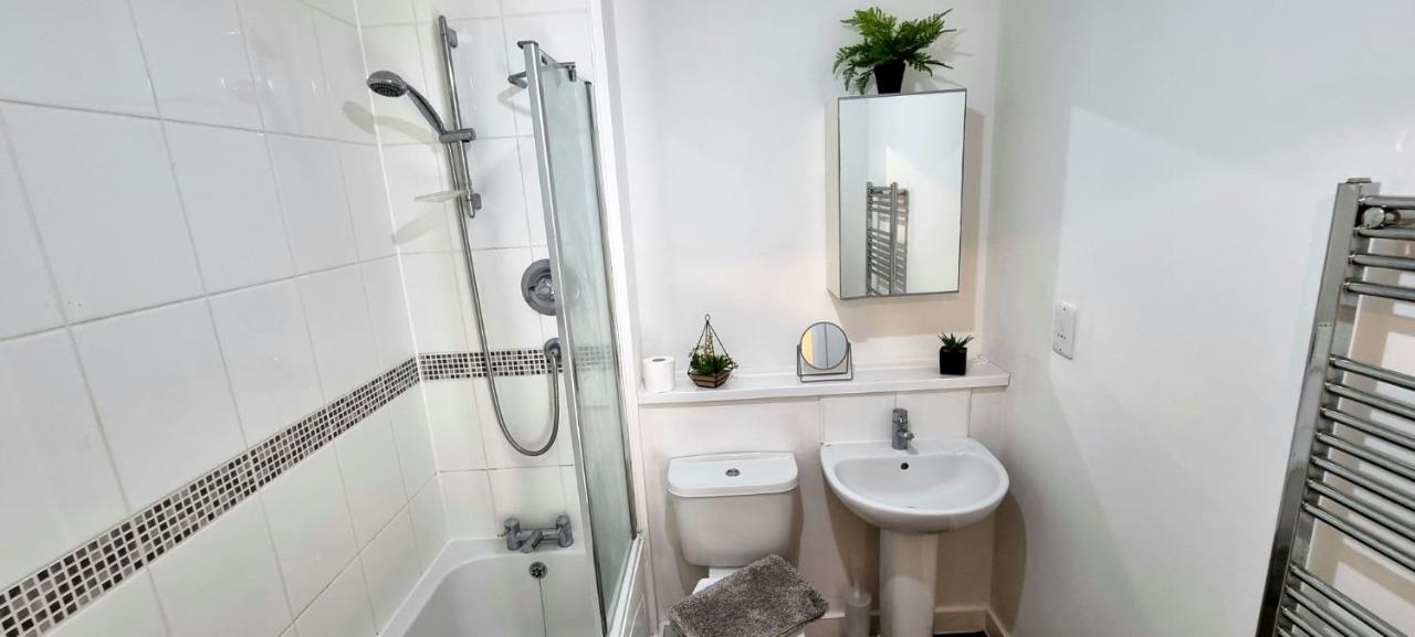360 Serviced Accommodations - Colchester Marine Quay - 1 Double Bedroom Apartment Exterior photo